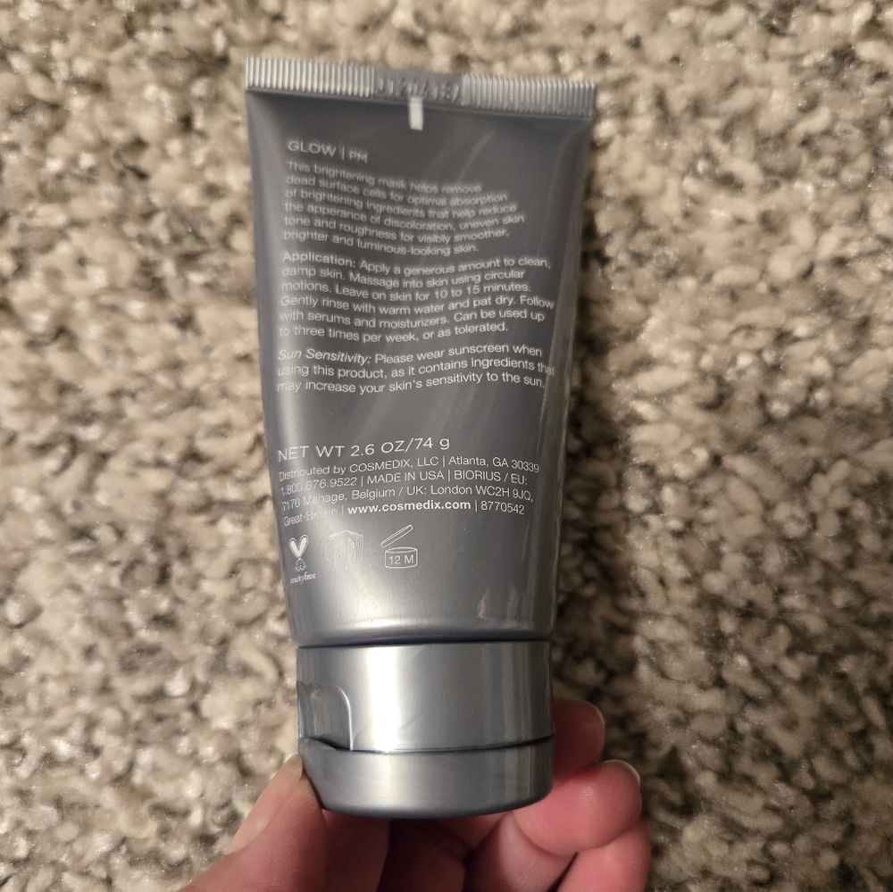 Cosmedix Glow Bamboo Brightening Mask - Picture 4 of 4